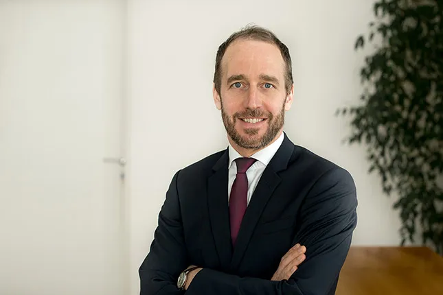Portrait von Mag. Simon Emerich